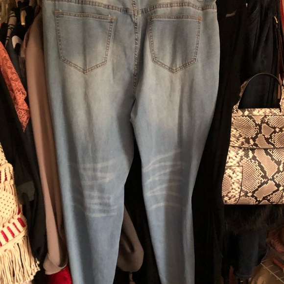 Jeans - Picture 3 of 3